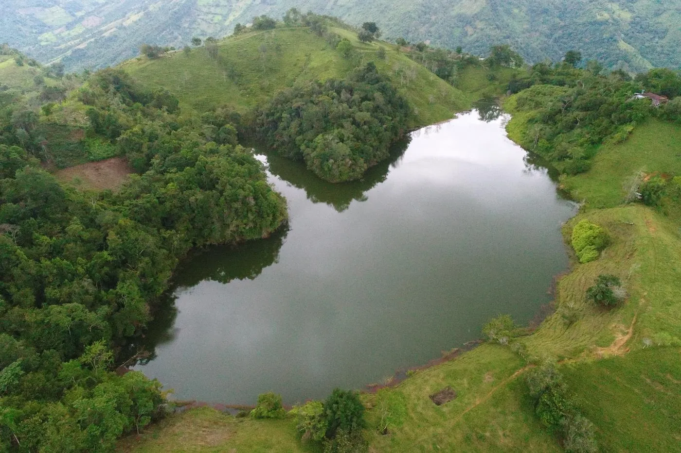 Laguna Galápagos (León Dormido)